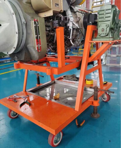 發(fā)動機維護(hù)平臺